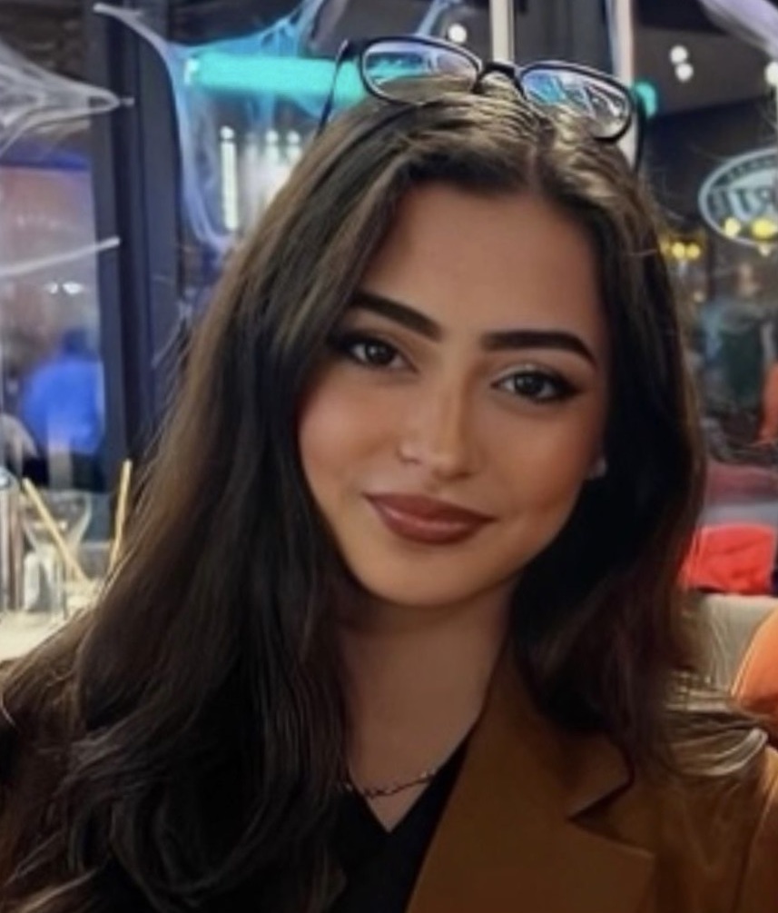 Elifsu Yigit