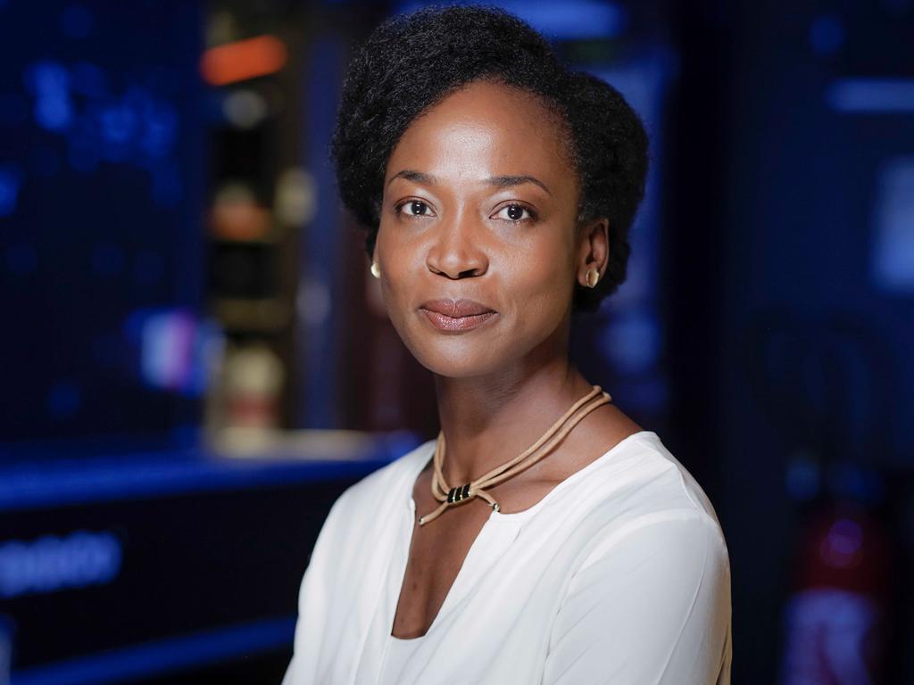 Dr. Leena Hoffmann